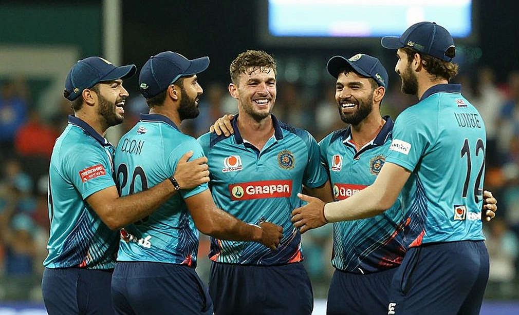 ৪২৯ আর ১৫৪/৯: ইংল্যান্ডের পতন এক নয়, দুটি আলাদা ফাটল