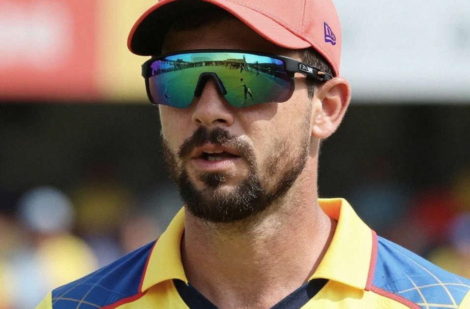 কারেটরের এগারো দিন: যে সিদ্ধান্ত কখনো স্কোরবোর্ডে ওঠে না