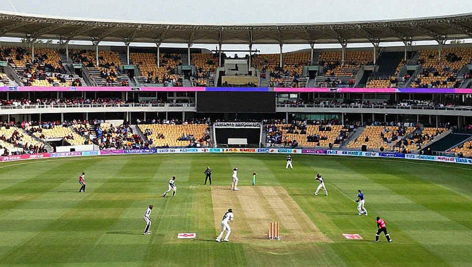 ২১.৩ ওভারের ফাইনাল: এশিয়া কাপ যেখানে মিডল অর্ডারকে ব্যাট করতে দেয়নি