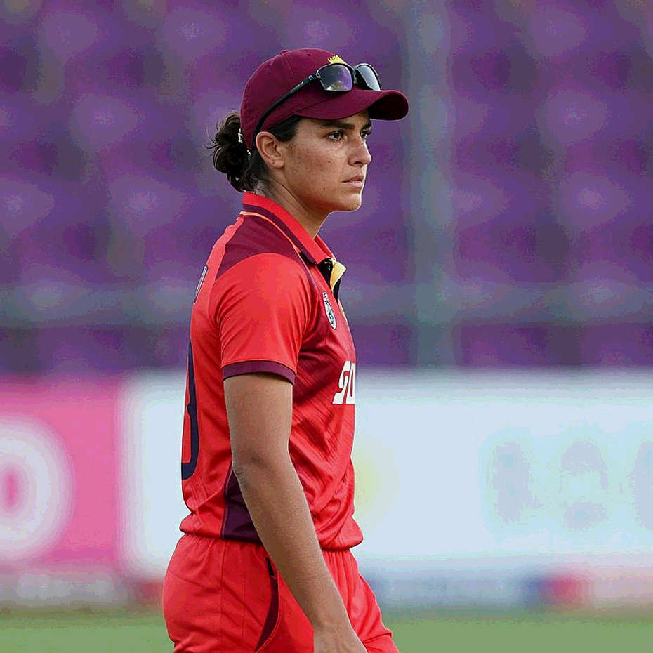 ৫/৪ থেকে ২২১/৭: শরজার এক ইনিংস, এক রেকর্ড জুটি, আর একটি বিভ্রান্তিকর ১৯ রান
